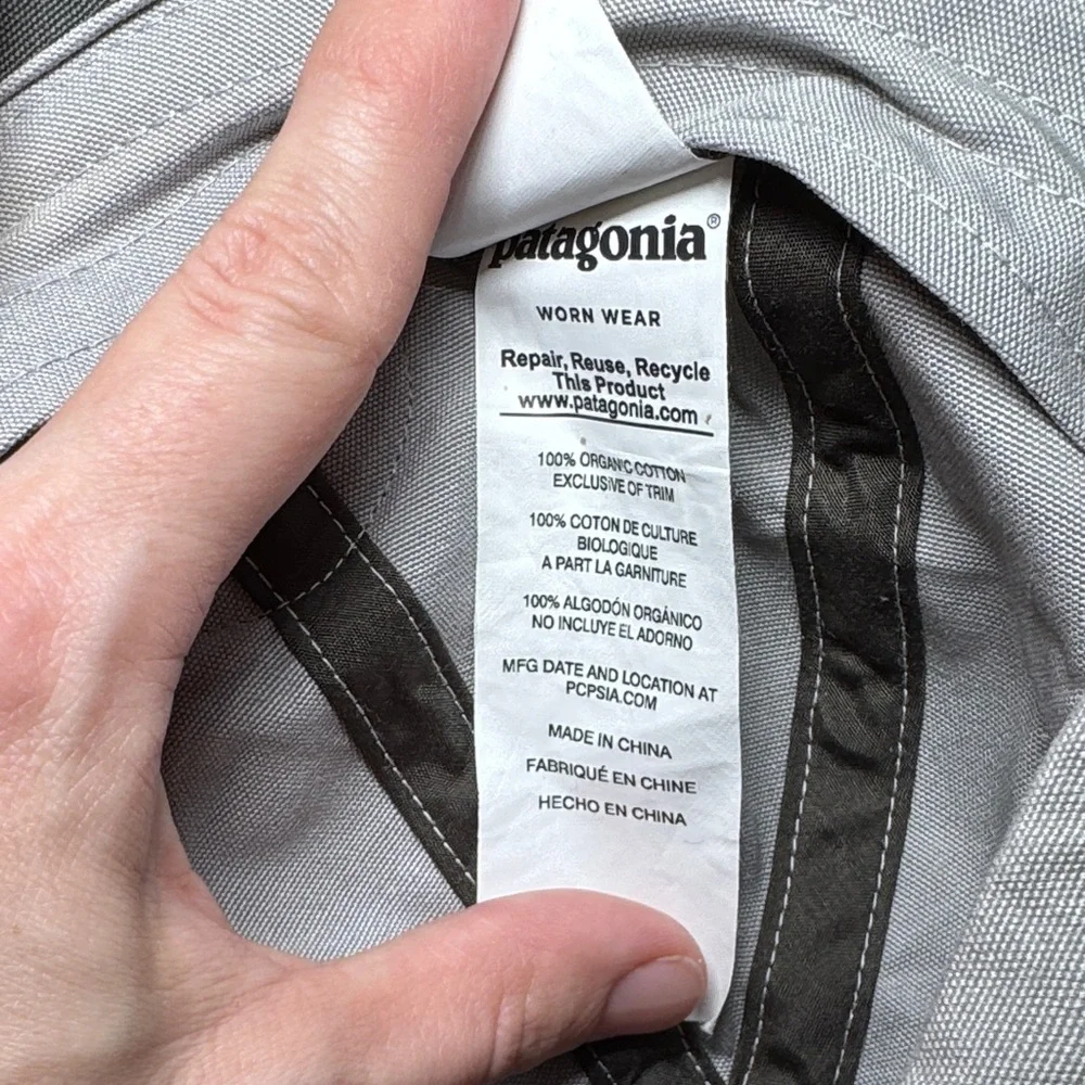 Patagonia Light Gray Cap with Multicolor Wave Patch hat